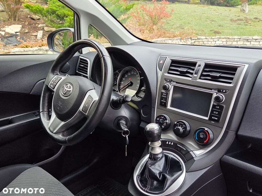 Toyota Verso S 1.33 VVT-i Life - 17