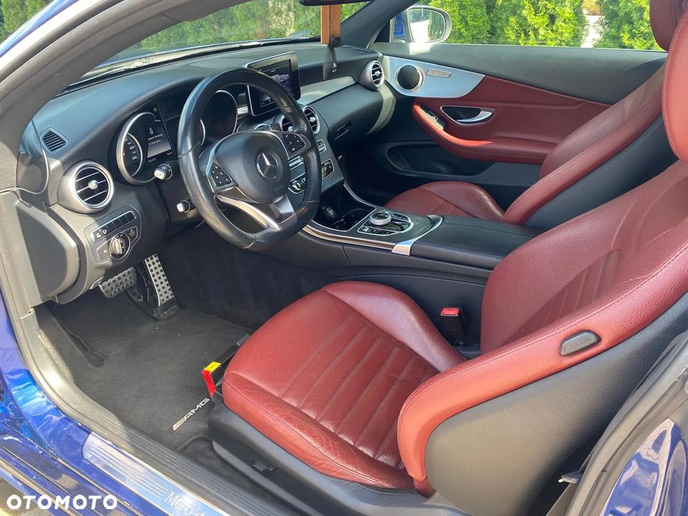 Mercedes-Benz Klasa C 300 7G-TRONIC - 9