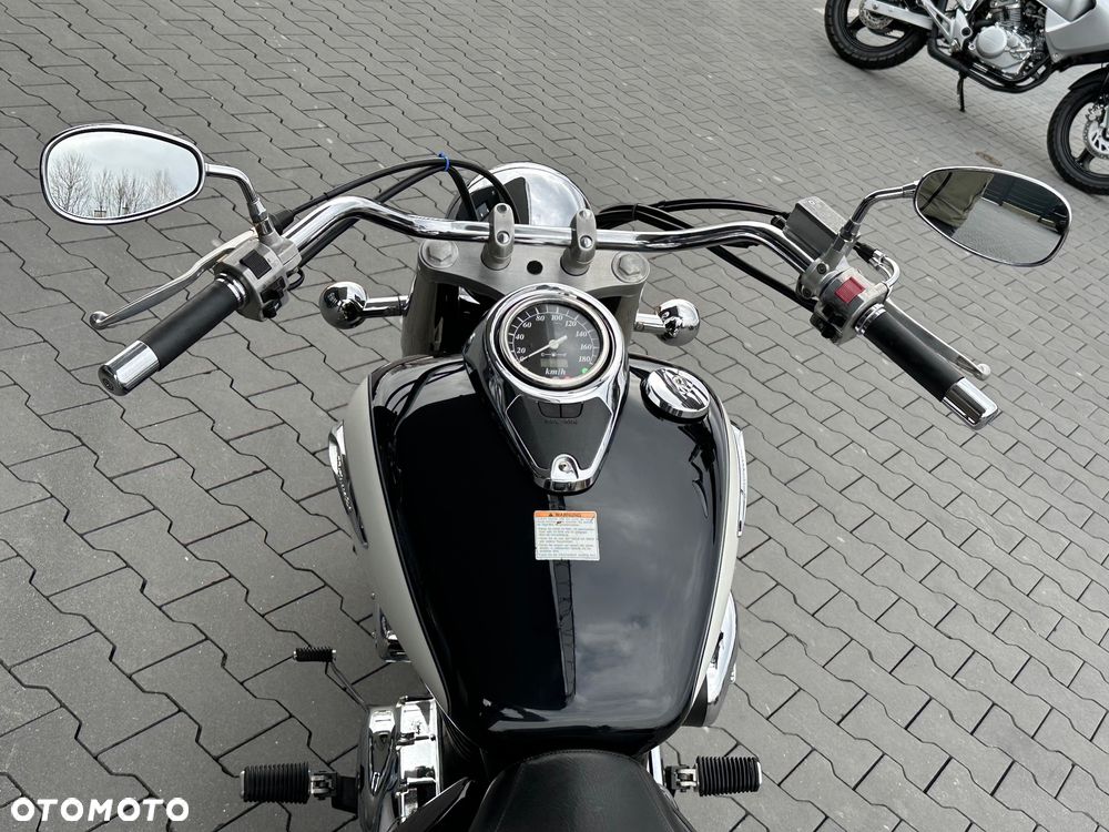 Suzuki VL 800 Volusia - 23