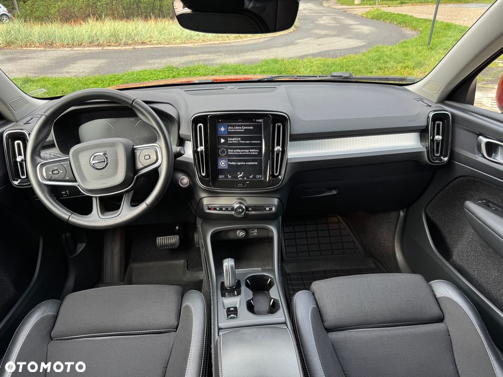 Volvo XC 40 T4 AWD Momentum - 9