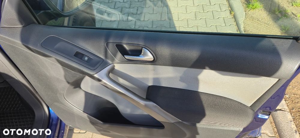 Volkswagen Tiguan - 13