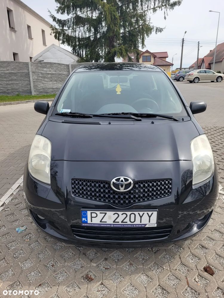 Toyota Yaris 1.3 Sol - 9