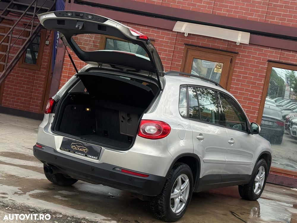 Volkswagen Tiguan - 23