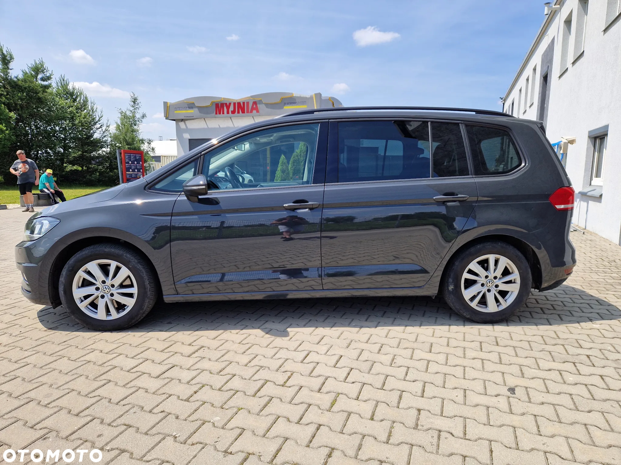 Volkswagen Touran 1.6 TDI BMT SCR Comfortline - 8