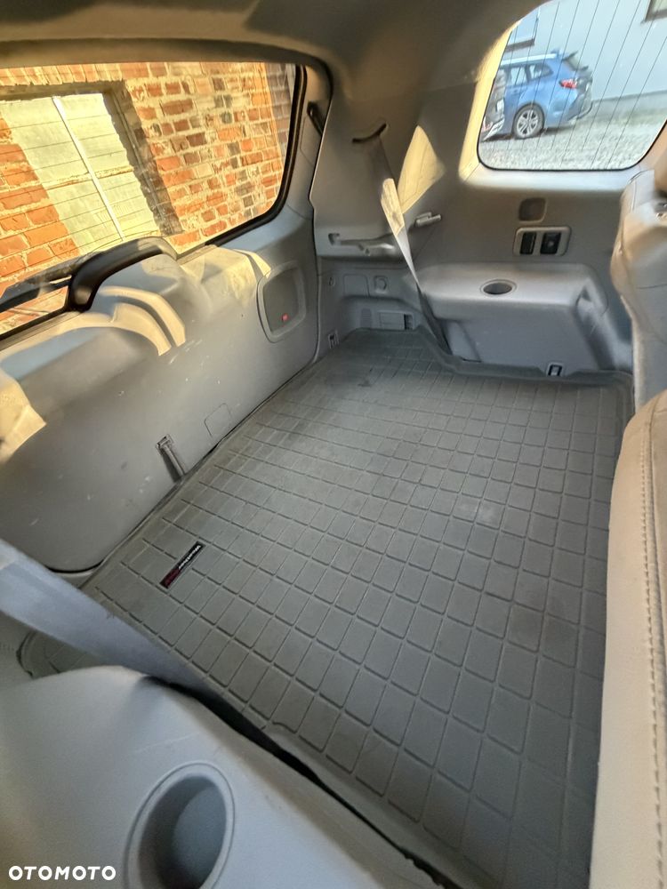 Toyota Highlander - 16