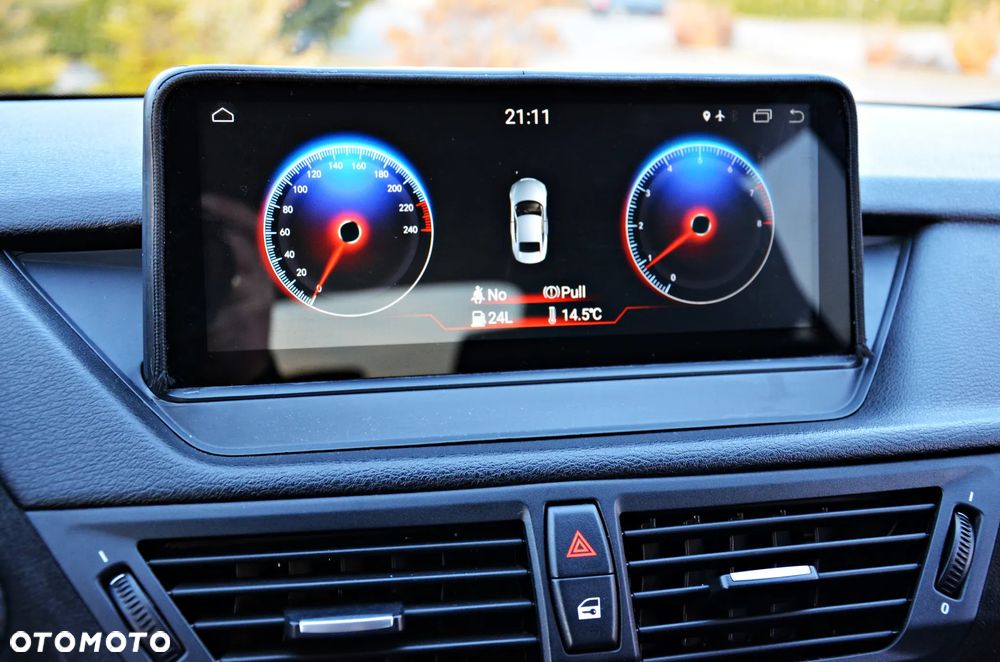 BMW X1 sDrive18d Sport Line - 38
