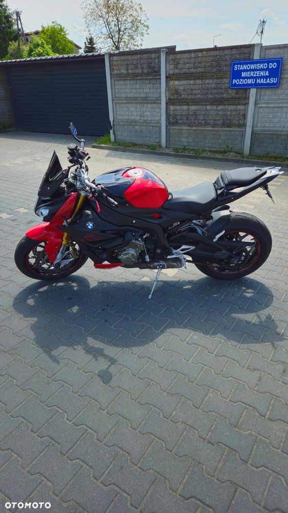 BMW S - 3