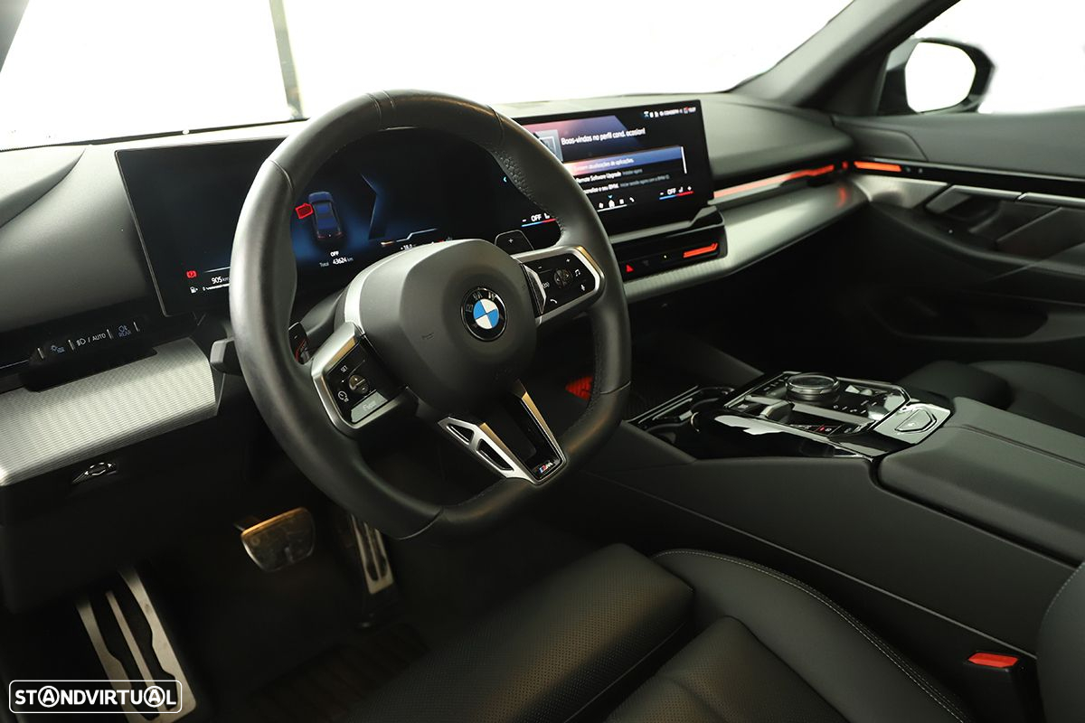 BMW 520 d Pack Desportivo M - 10