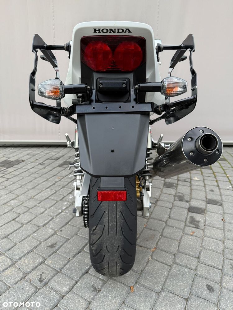 Honda CB - 28