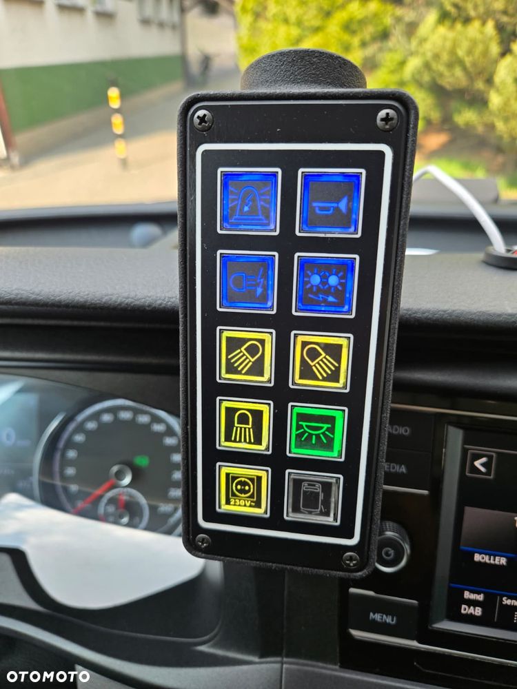 Volkswagen TRANSPORTER T6.1 Ambulans Karetka - 9