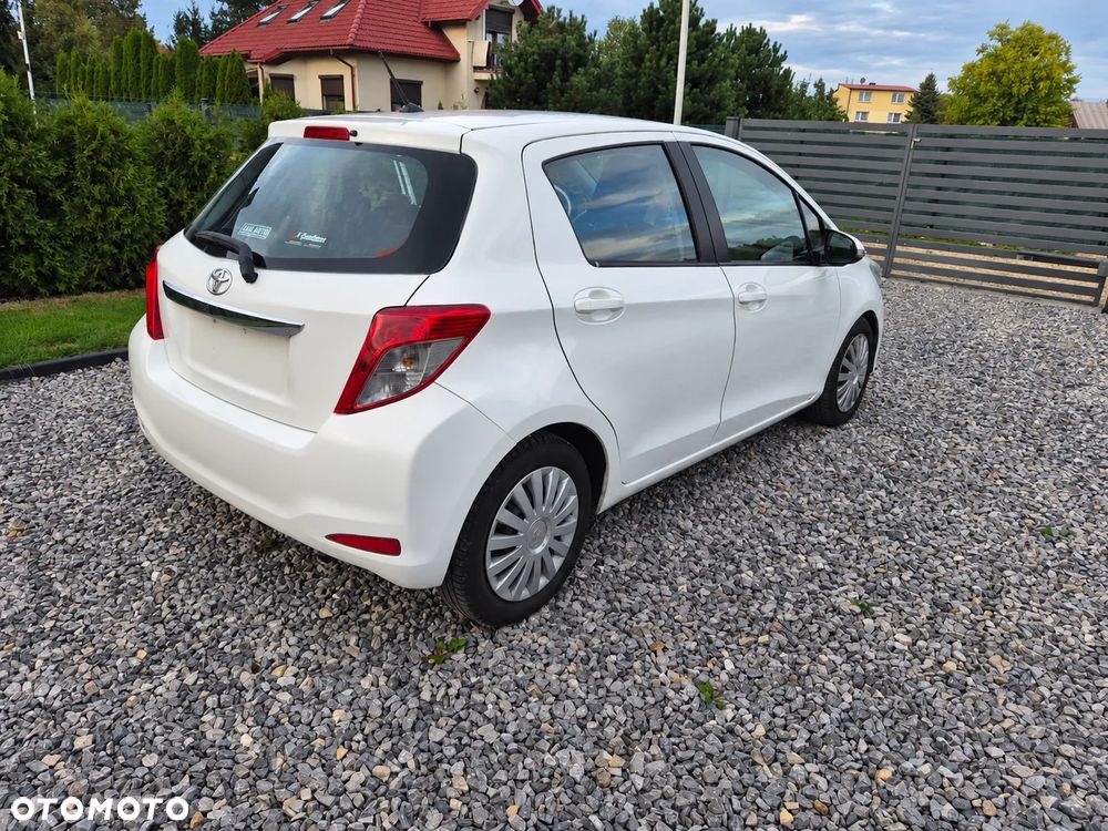 Toyota Yaris 1.0 Luna - 2