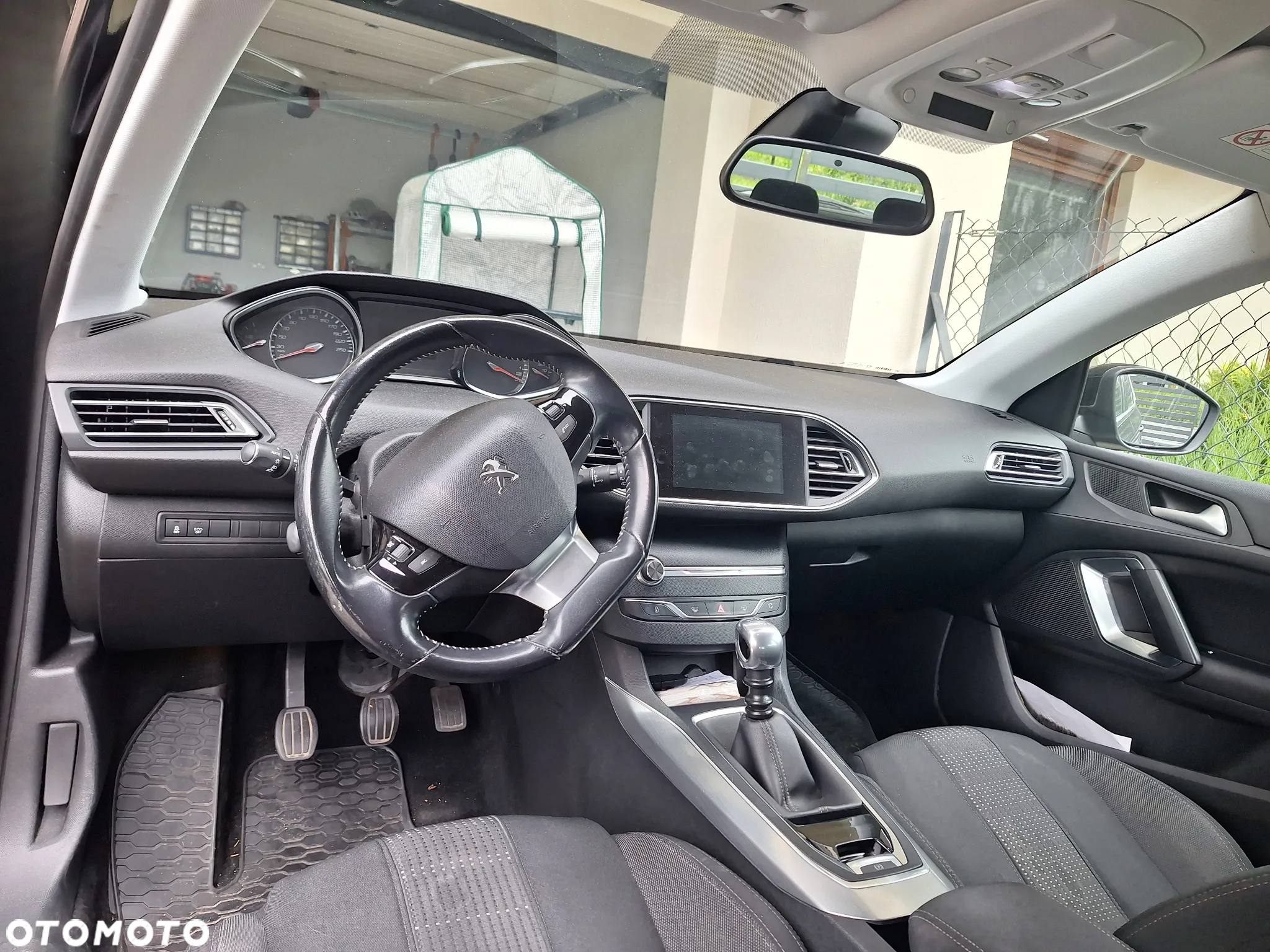 Peugeot 308 1.2 PureTech Allure S&S - 10