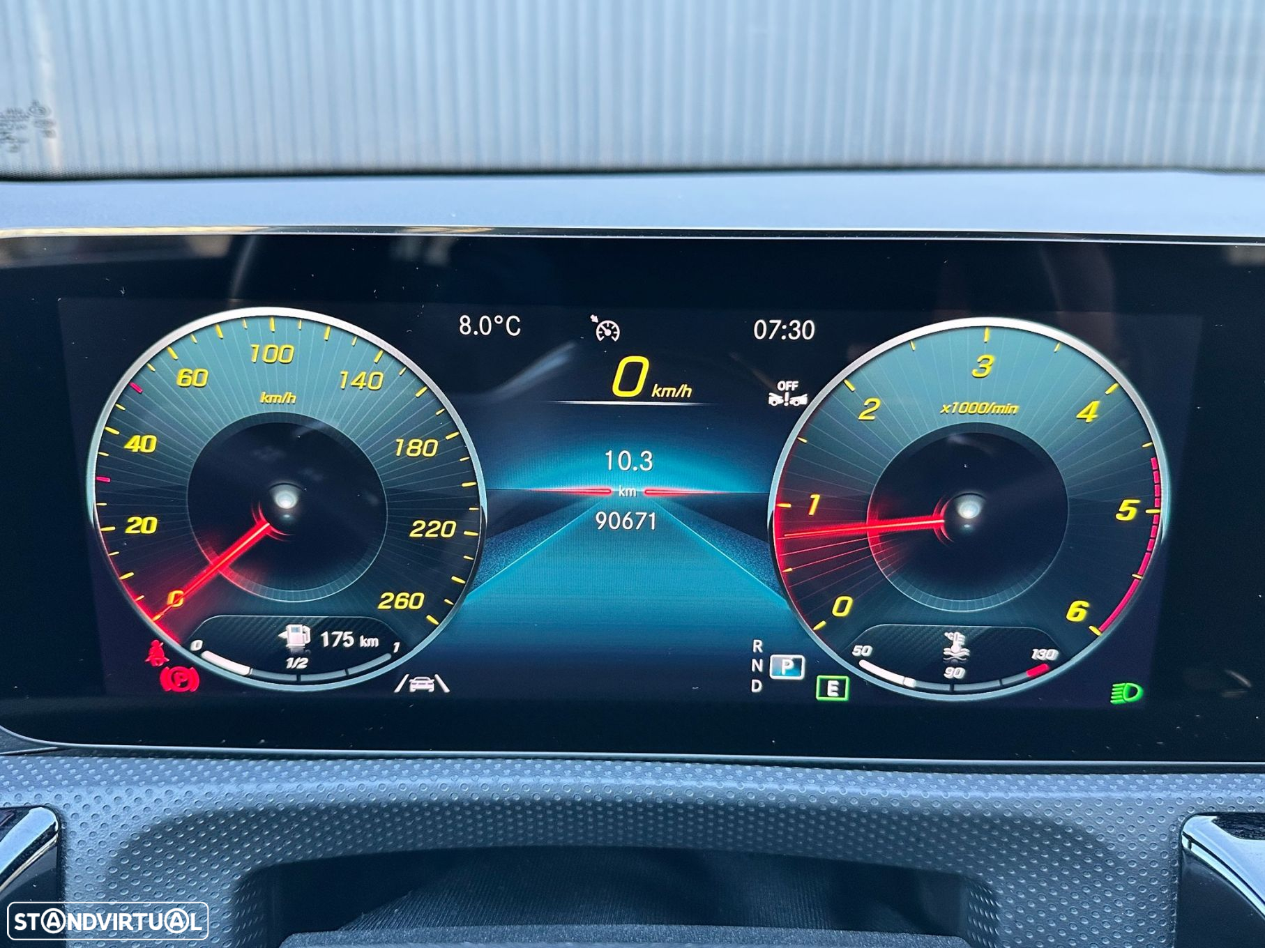 Mercedes-Benz CLA 200 d Shooting Brake AMG Line Aut. - 14