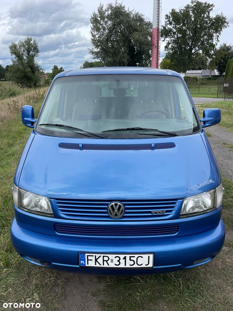 Volkswagen Multivan - 5