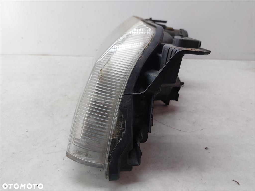 Reflektor lampa przód prawa Renault Laguna II 2001-2005 XENON - 2