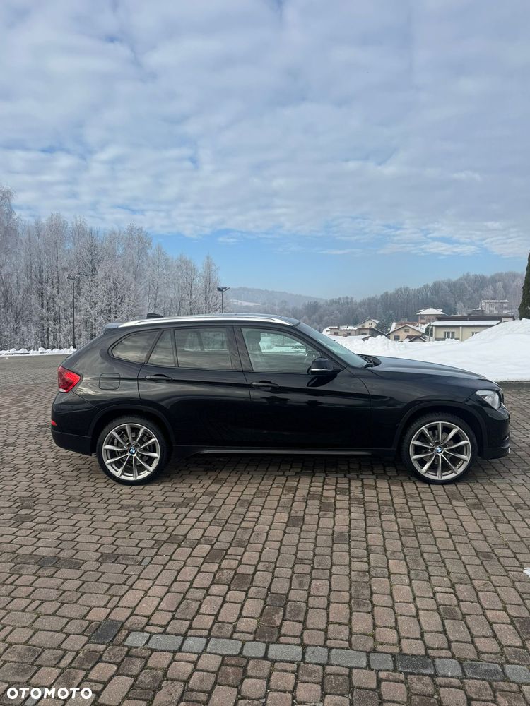 BMW X1 xDrive20d Sport Line - 3