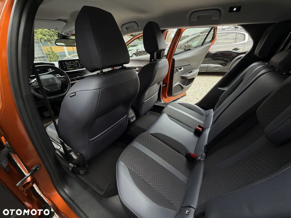 Peugeot 2008 1.5 BlueHDi Allure Pack S&S EAT8 - 21