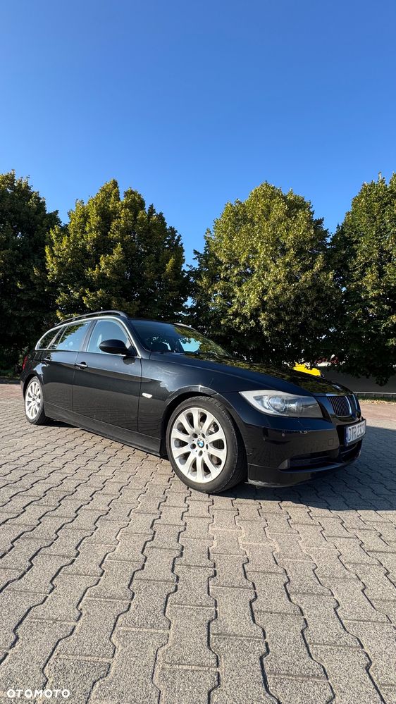 BMW Seria 3 325i - 12