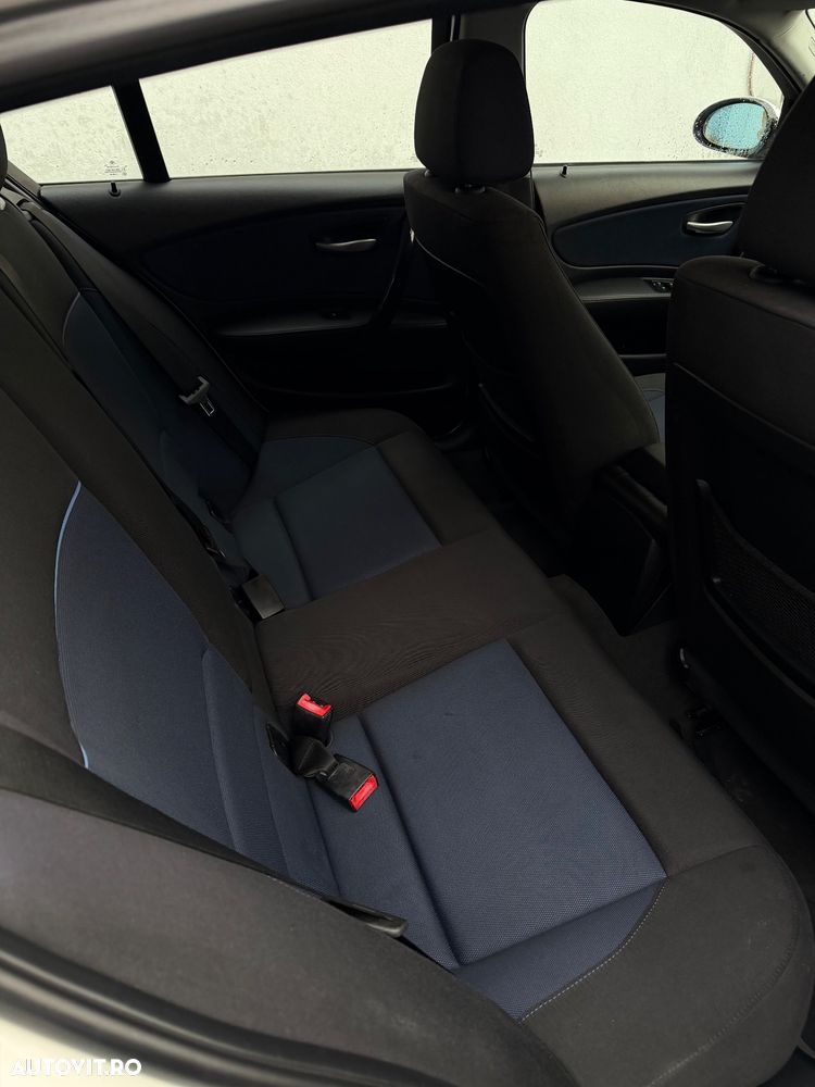 BMW Seria 1 116i - 8