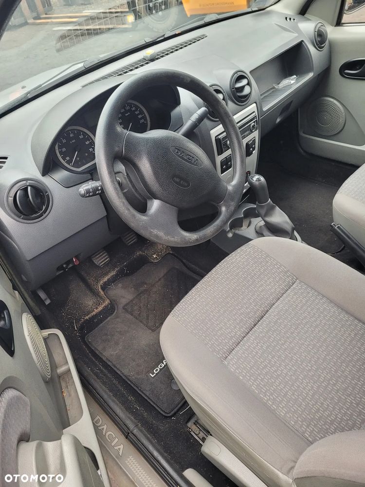 Części- Dacia Logan  Pojemność: 1390 Moc: 55kW  Rok: 2007 Benzyna - 5