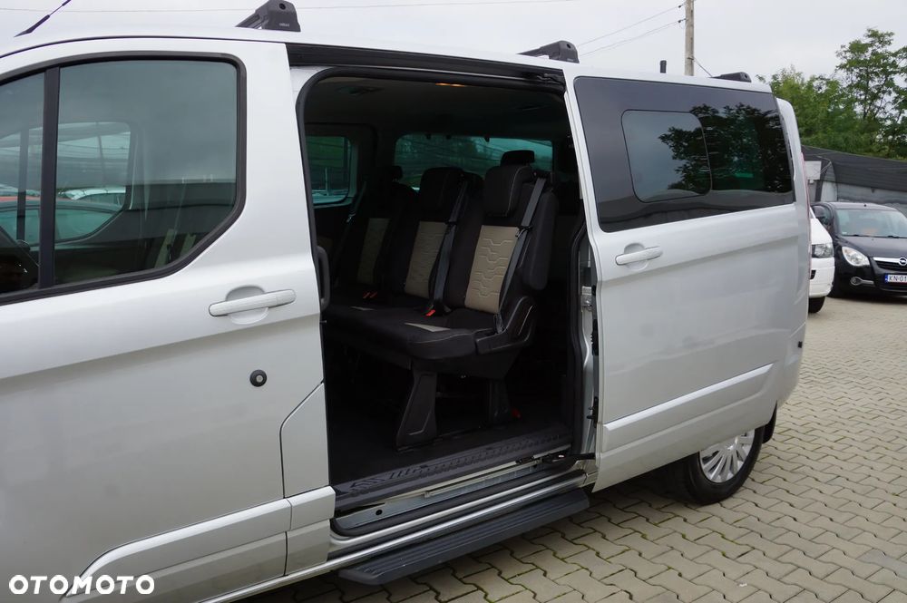 Ford Tourneo Custom 2.0 EcoBlue L2 Trend - 28