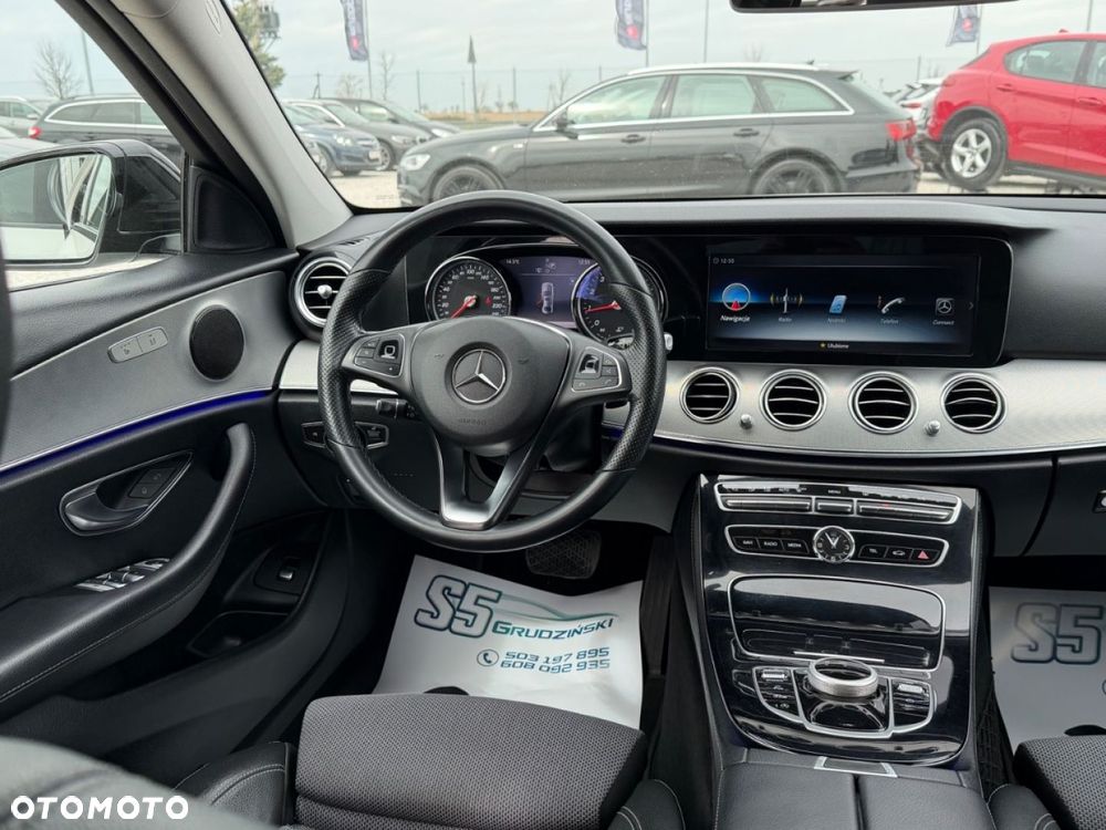 Mercedes-Benz Klasa E - 9