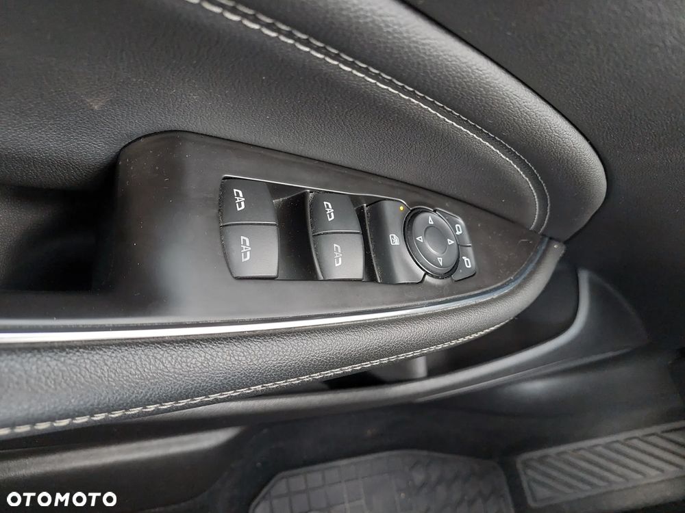 Opel Insignia 1.5 T Enjoy S&S - 19