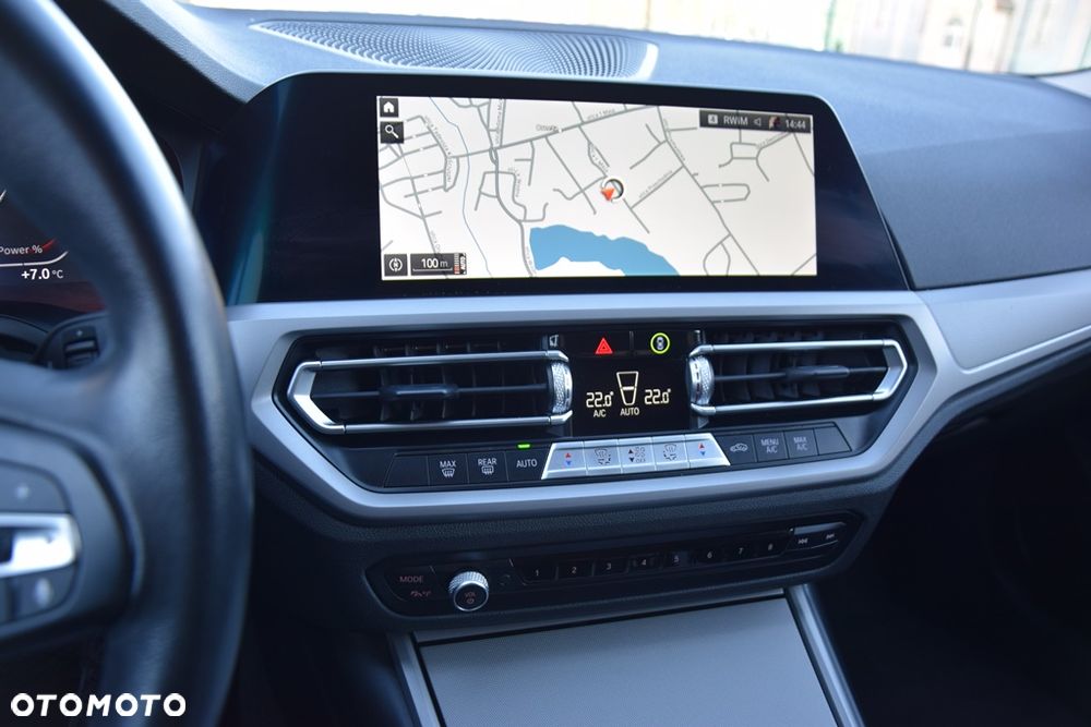 BMW Seria 3 318d Edition M Sport Shadow - 21