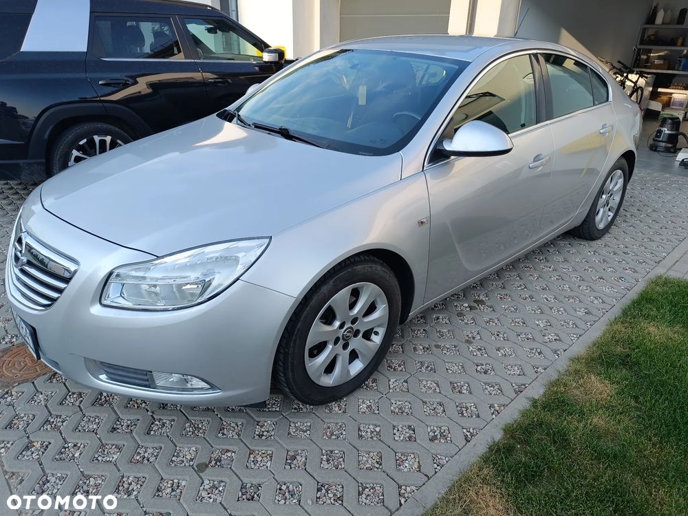 Opel Insignia 1.8 - 1