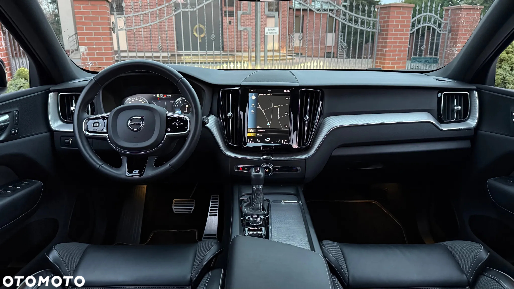 Volvo XC 60 T4 R-Design - 13