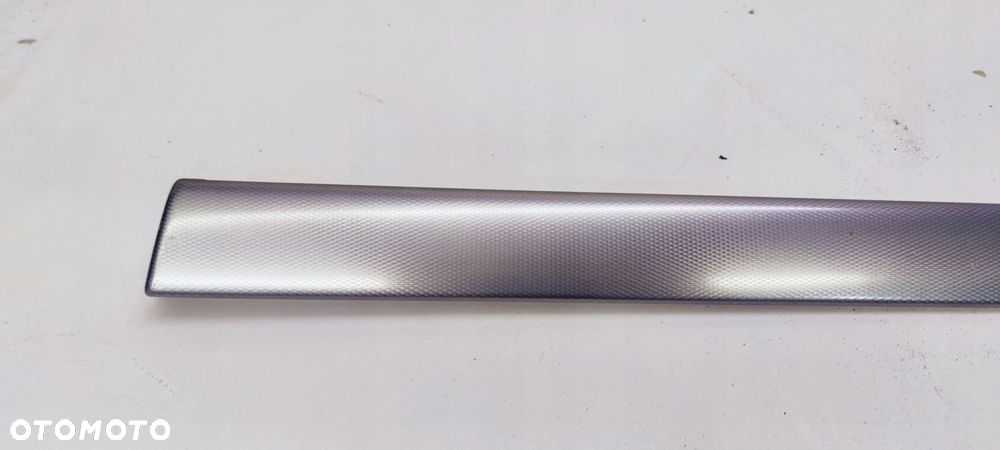 LISTWA DEKORY DRZWI P T AUDI A4 B6 B7 8E0867420 - 5