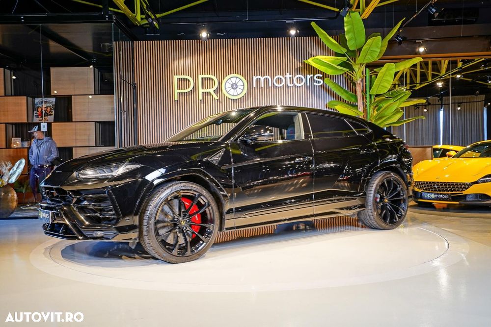 Lamborghini URUS - 11