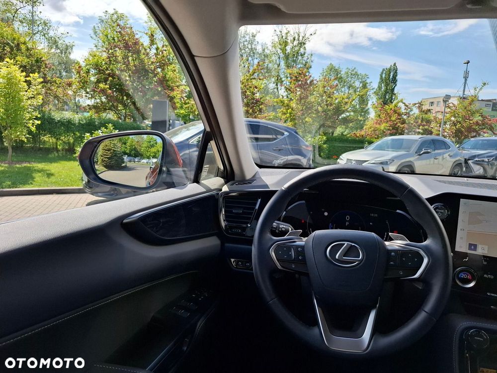 Lexus NX 350h Prestige AWD - 29