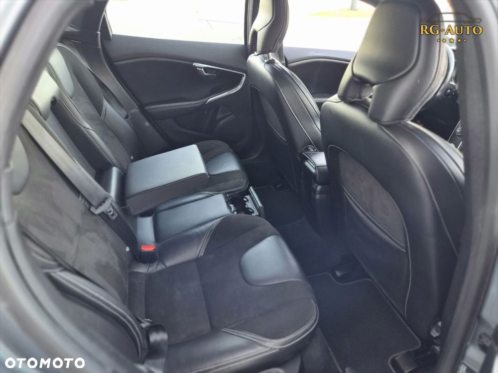 Volvo V40 - 30