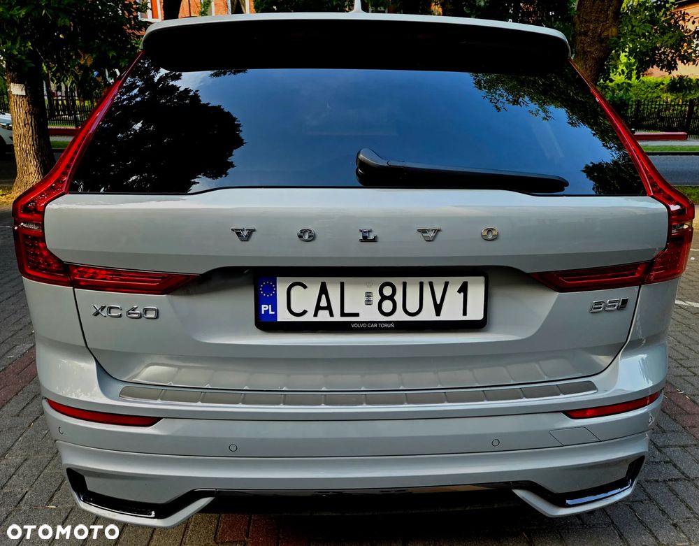 Volvo XC 60 B5 B AWD Plus Dark - 9