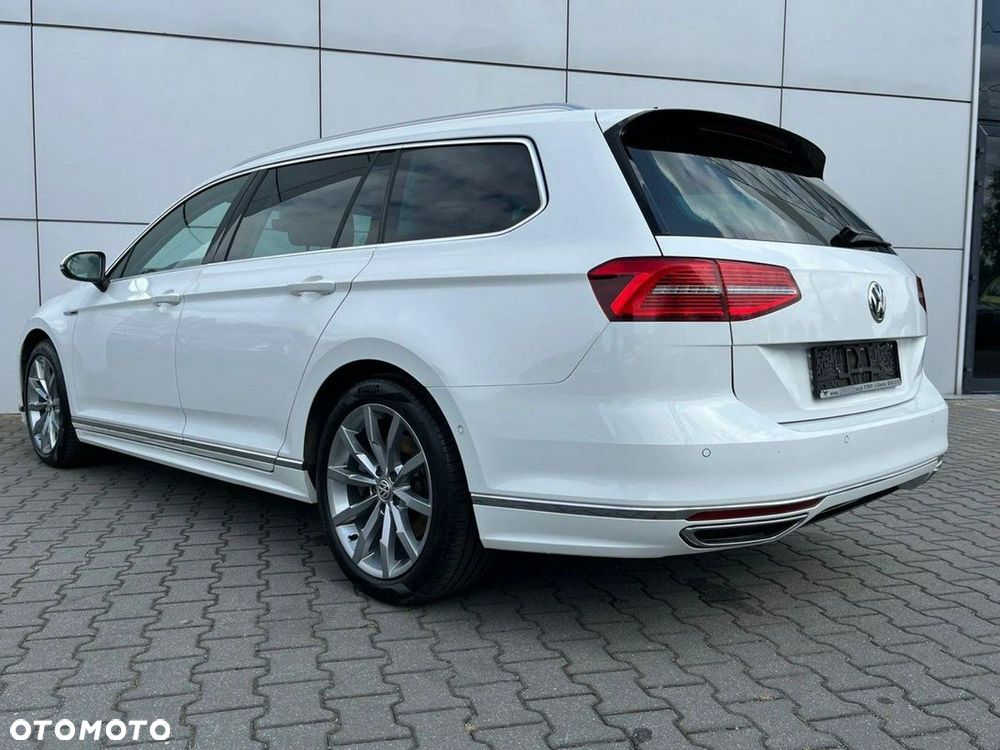 Volkswagen Passat 2.0 TDI Bi-Turbo BMT 4Mot Highline DSG - 12
