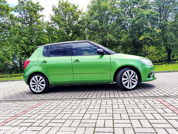 Skoda Fabia 1.4 TSI DSG RS - 16