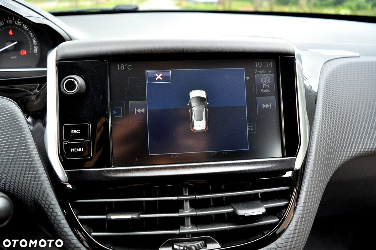 Peugeot 2008 1.2 Pure Tech Allure S&S - 21