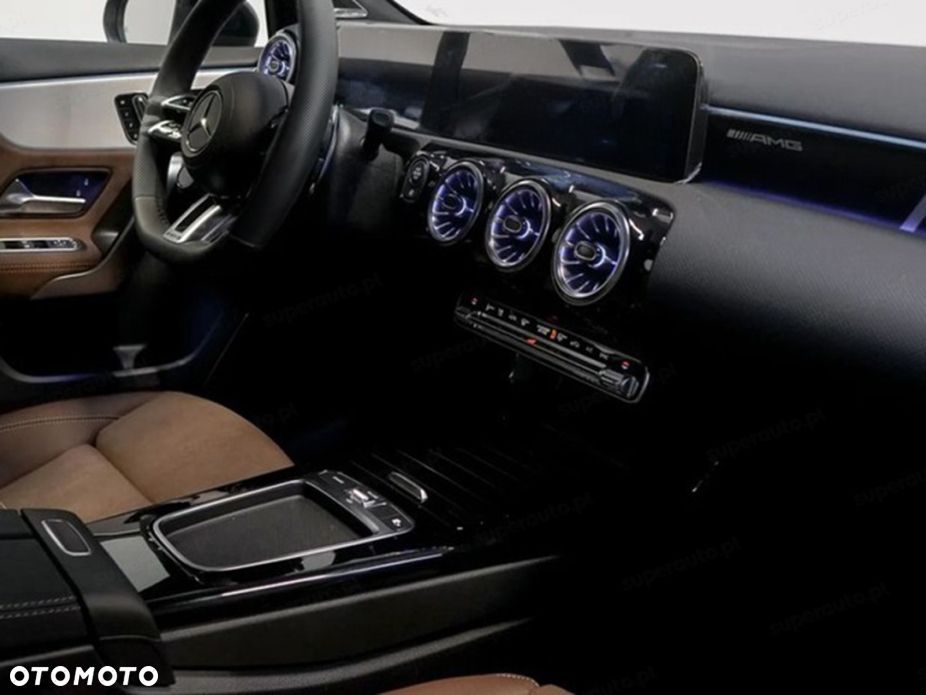 Mercedes-Benz Klasa A 45 S AMG 4-Matic 8G-DCT - 8