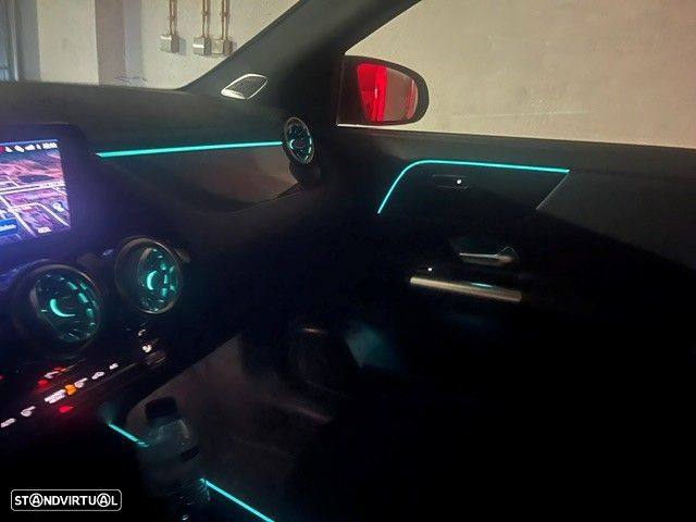 Mercedes-Benz GLA 200 d AMG Line - 14