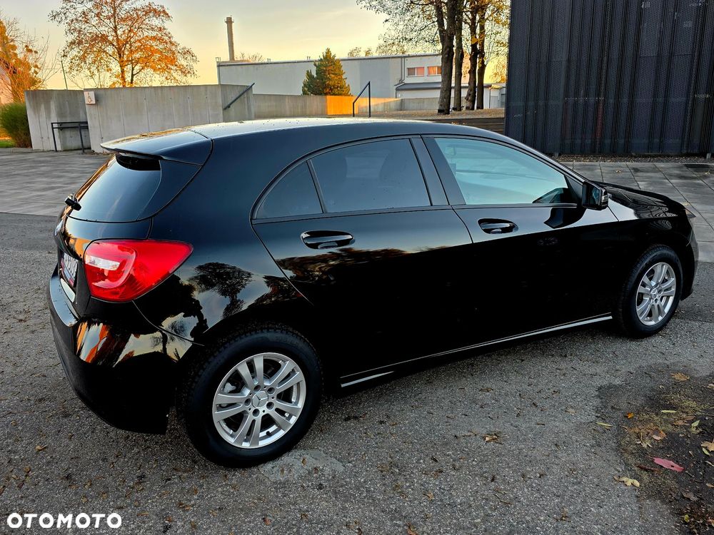 Mercedes-Benz Klasa A 180 (BlueEFFICIENCY) - 16