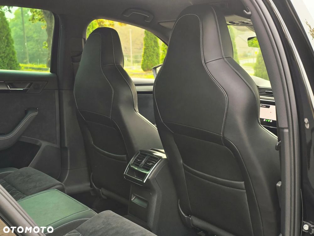 Skoda Superb 2.0 TSI Sportline DSG - 28