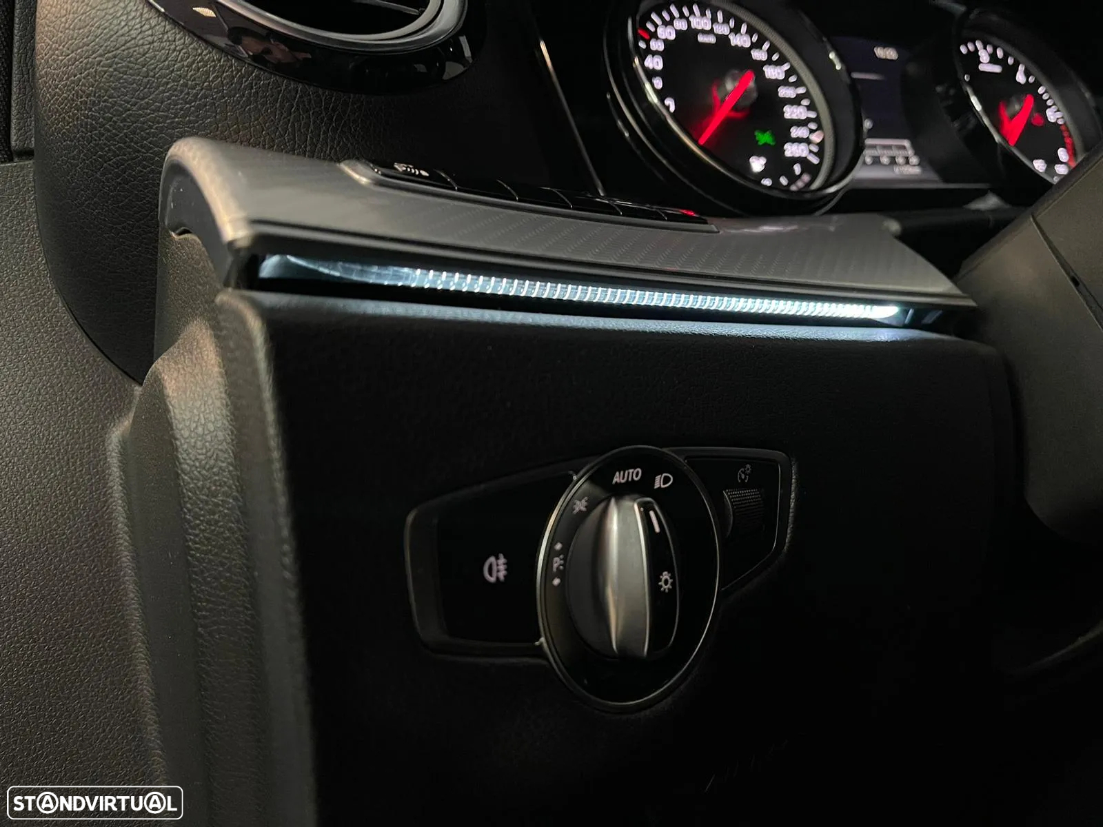 Mercedes-Benz E 220 d 4-Matic All Terrain Avantgarde - 10