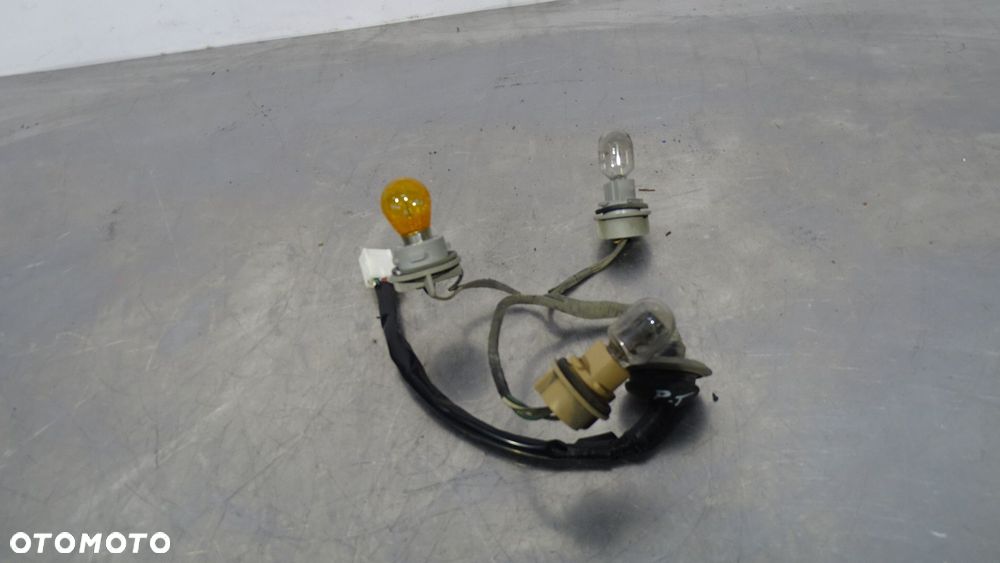 WKŁAD LAMPY PRAWY TYŁ LEXUS IS200 2.0 - 1