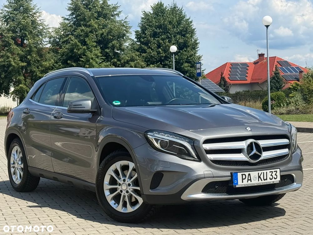 Mercedes-Benz GLA 200 UrbanStyle Edition - 1