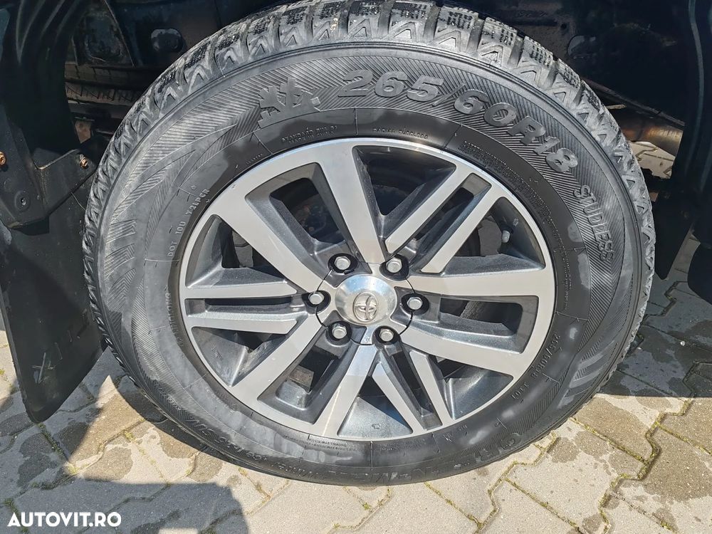 Toyota Hilux 2.4D 150CP 4x4 Double Cab AT Executive - 21