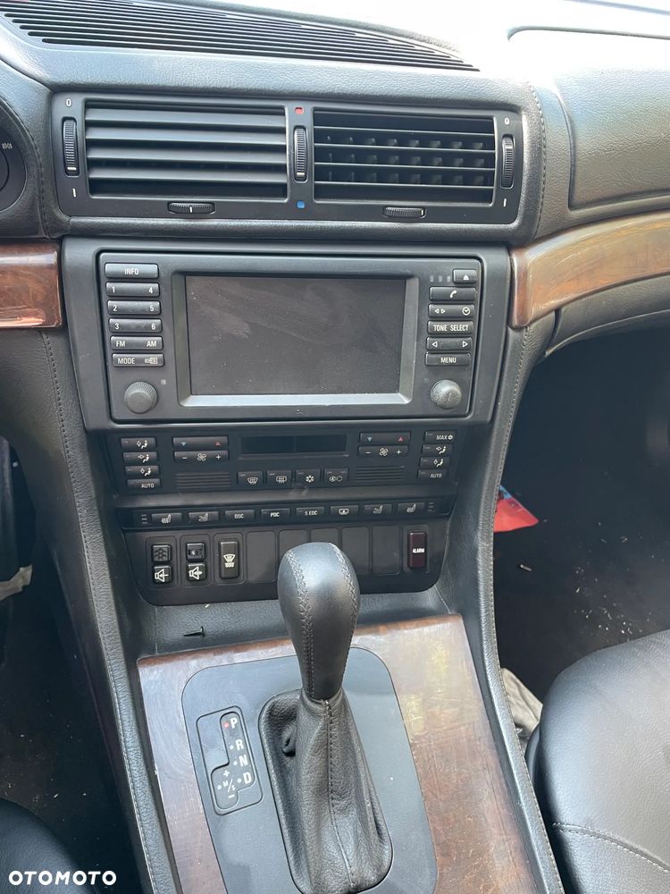 BMW Seria 7 - 15