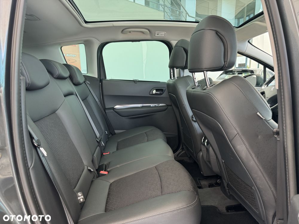 Peugeot 3008 1.6 HDi Style - 18
