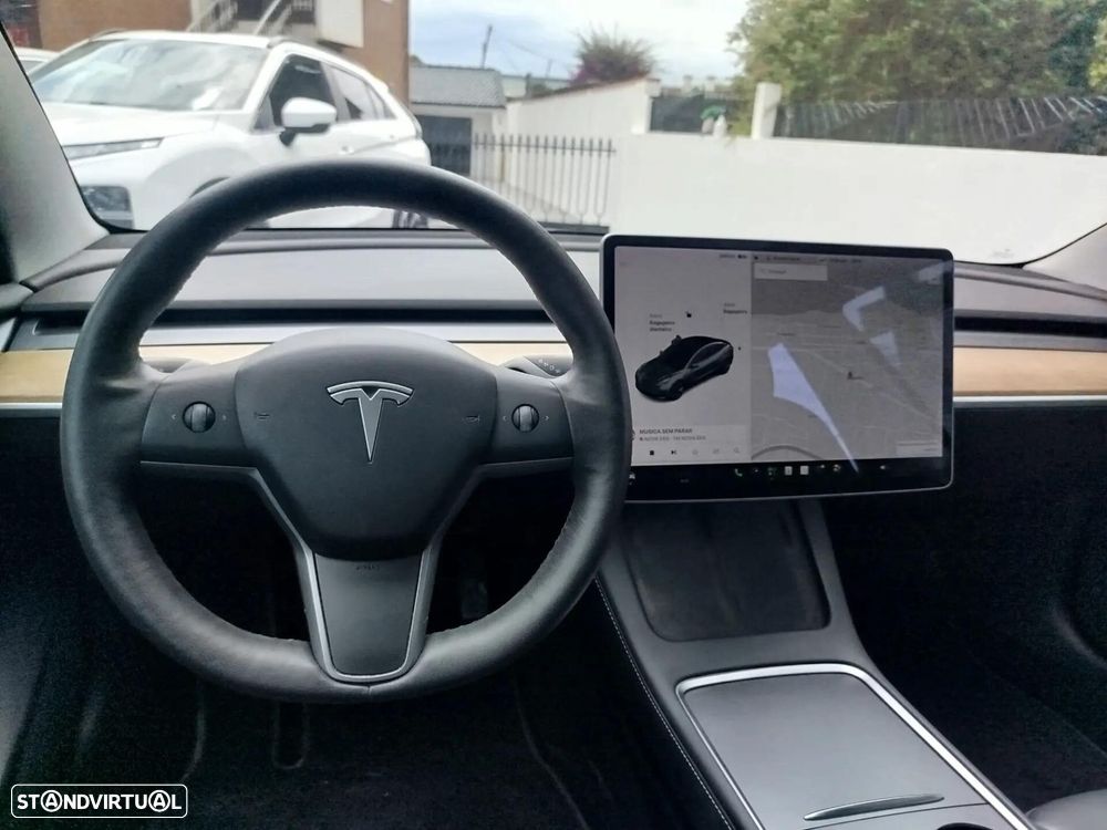 Tesla Model 3 Long-Range Dual Motor AWD - 36