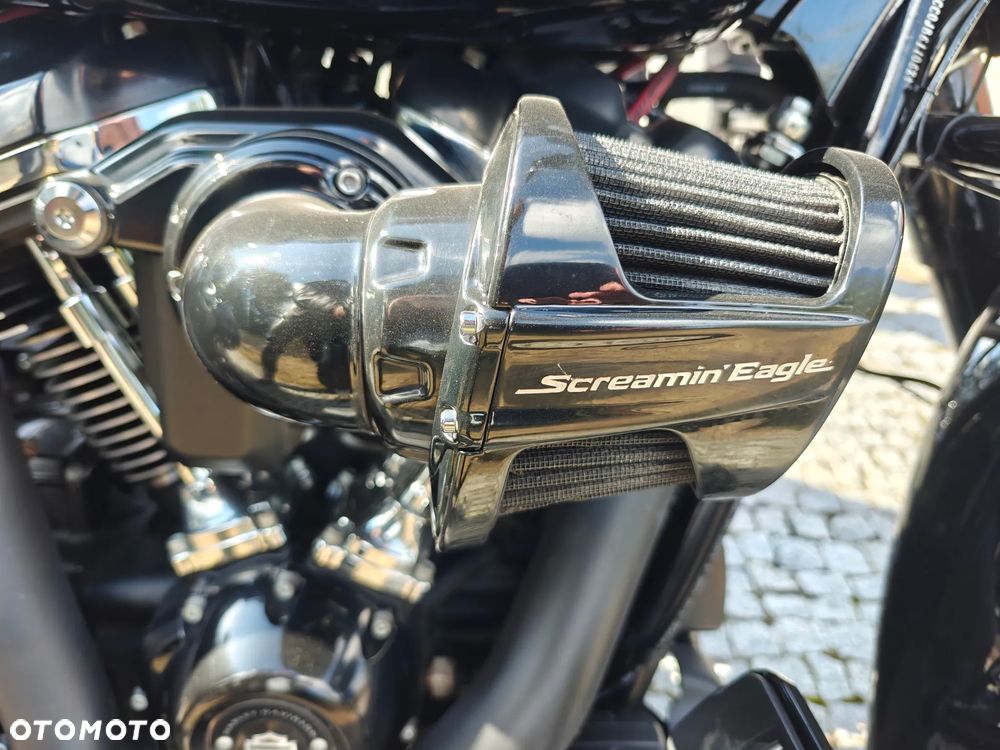 Harley-Davidson Touring Street Glide - 9